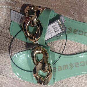 Rocawear Womens green size 9 hard plastic sandals new